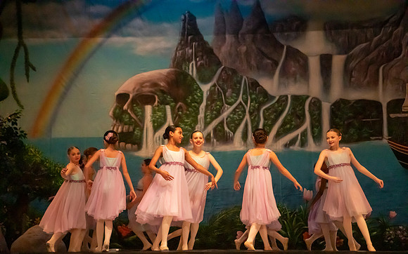 Magical Mermaids F 12