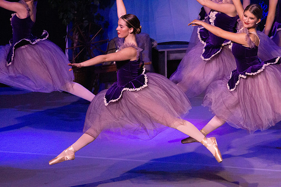2- Once Upon a Dream 07